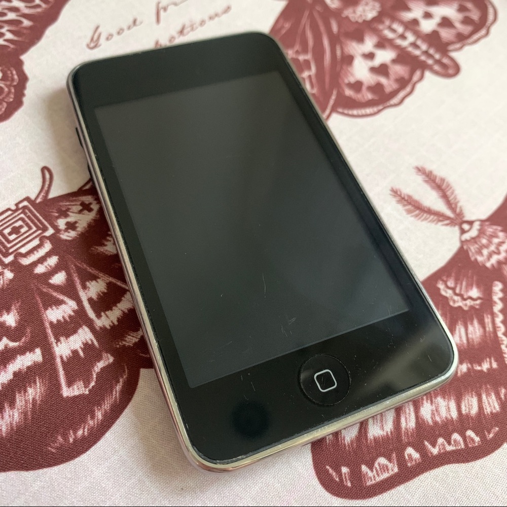 [Sold on Merc] iPod Touch 3rd Gen (32 GB)
